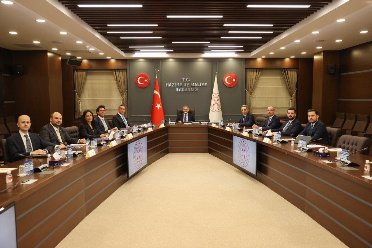Ali Koç'tan Hazine ve Maliye Bakanı Nureddin Nebati'ye ziyaret