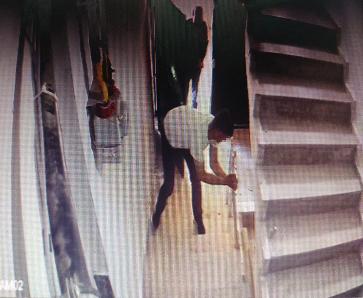 Batman'da apartmanın merdiven korkulukları çalındı