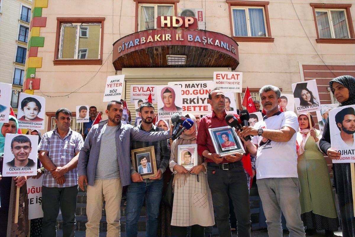 Evlat nöbetine 3 aile daha katıldı