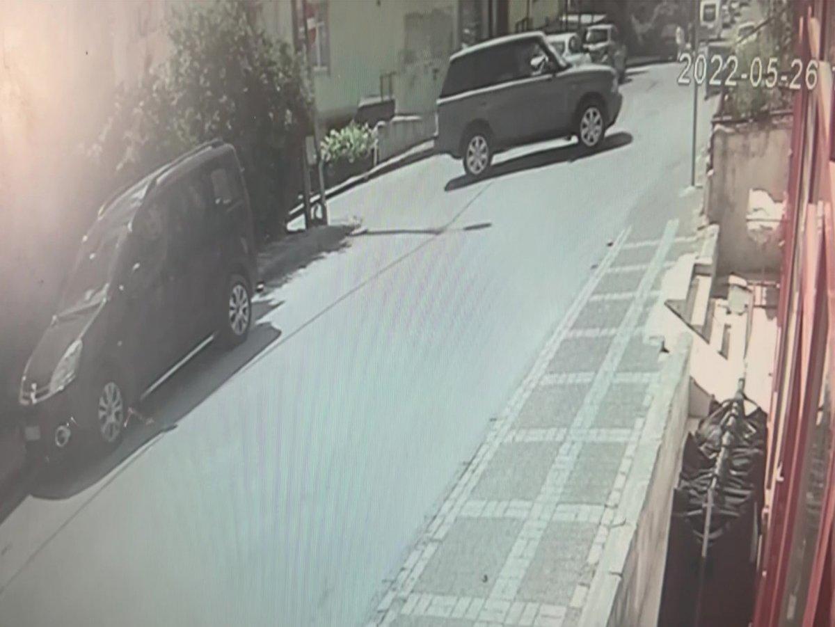 Ümraniye'de lüks cip, bina boşluğuna düştü