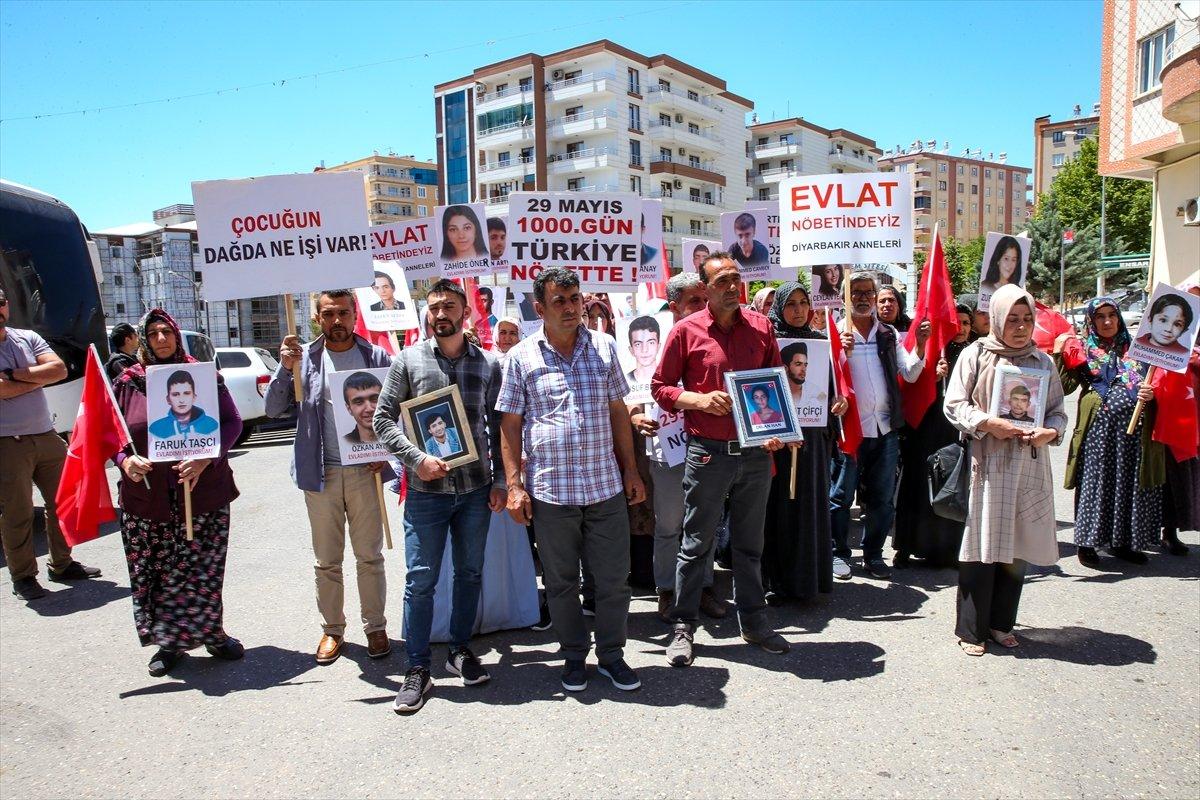 Evlat nöbetine 3 aile daha katıldı