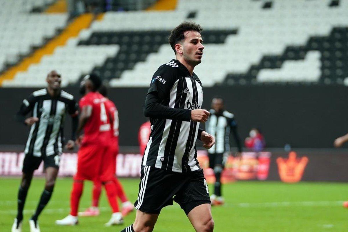 Oğuzhan Özyakup, Beşiktaş'a veda etti