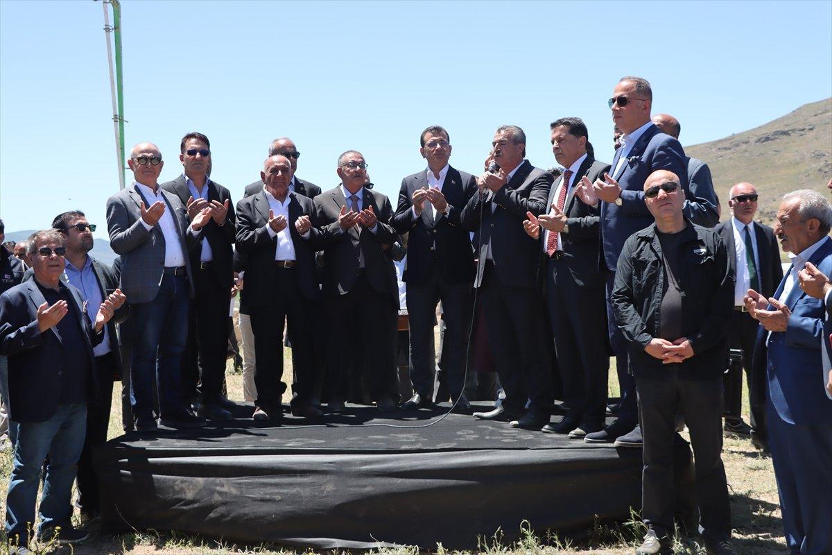 Ekrem İmamoğlu, Van'da cami temeli attı