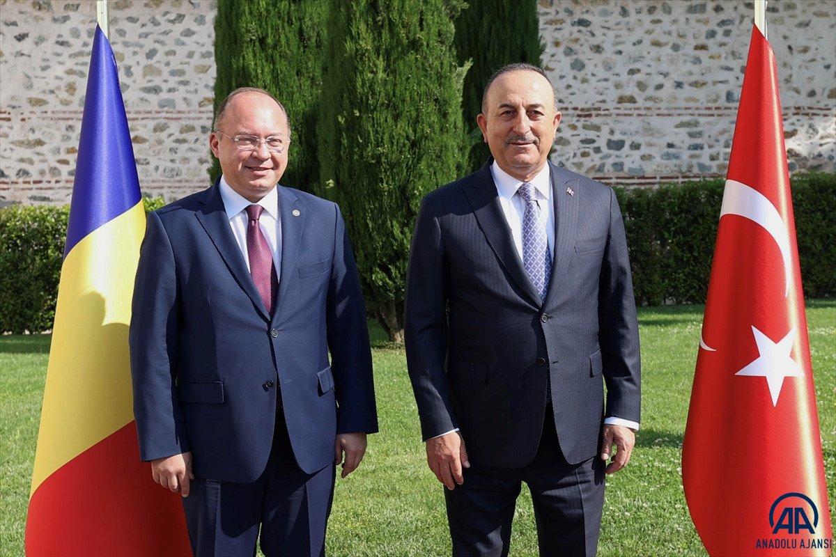 Bakan Çavuşoğlu, Romanya ve Polonyalı mevkidaşlarını ağırladı