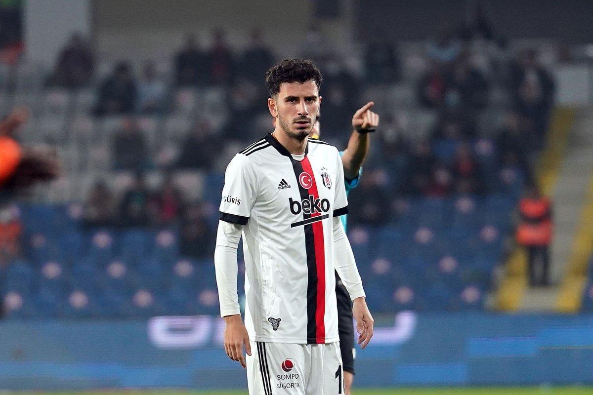 Oğuzhan Özyakup yol ayrımında