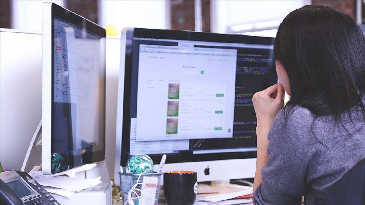 Sosyal medyada dezenformasyon ve basın kanunu düzenlemesi Meclis'te