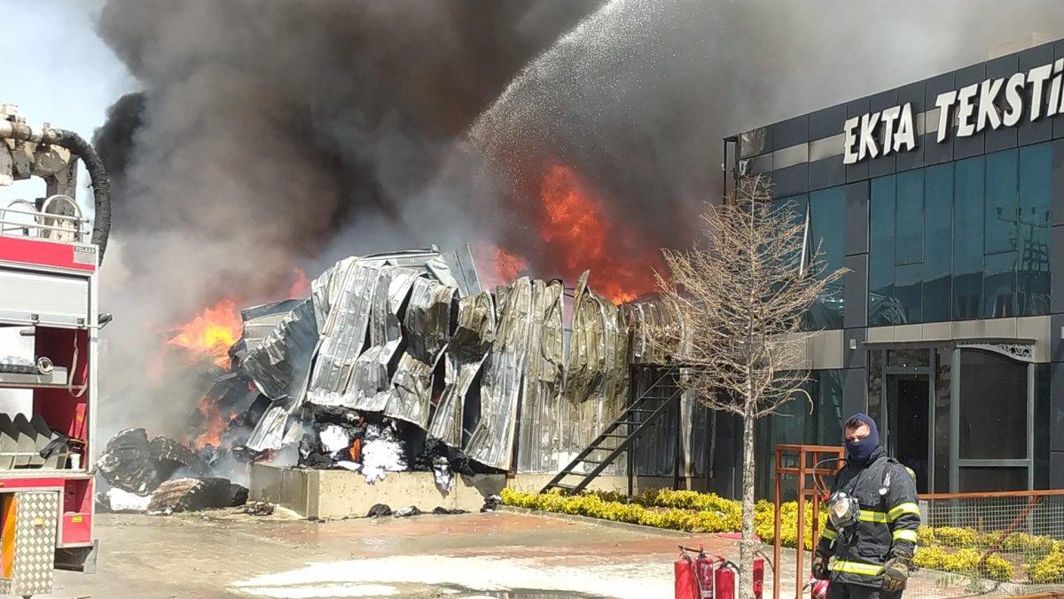 Uşak'ta iplik fabrikasında yangın