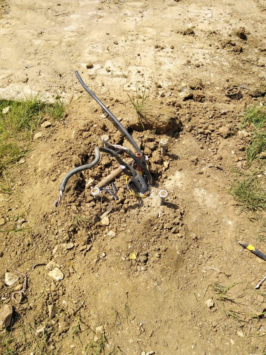 Kocaeli’de, mesire alanındaki direkleri devirip kablo çalan 3 şüpheli yakalandı