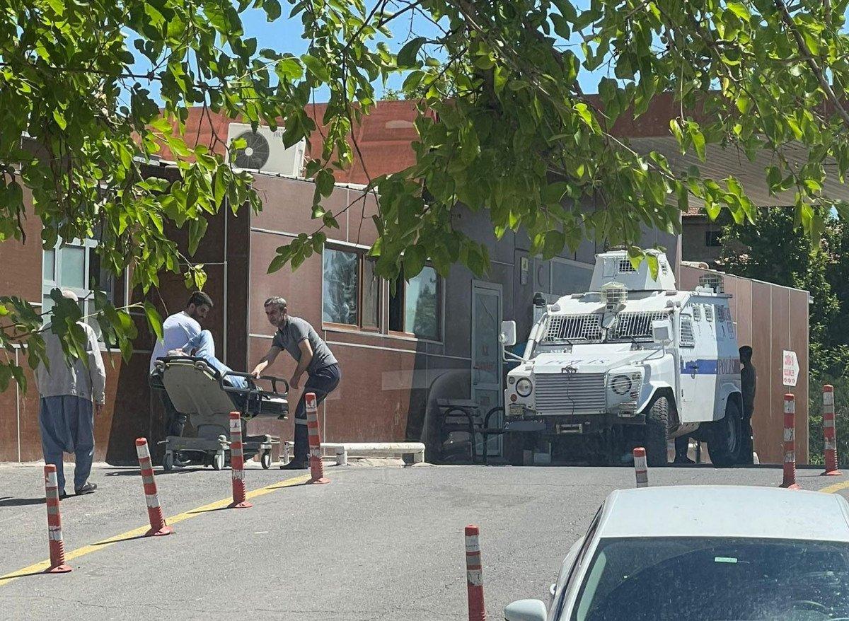 Diyarbakır'da otobüste fenalaştı: Sürücü hastaneye yetiştirdi