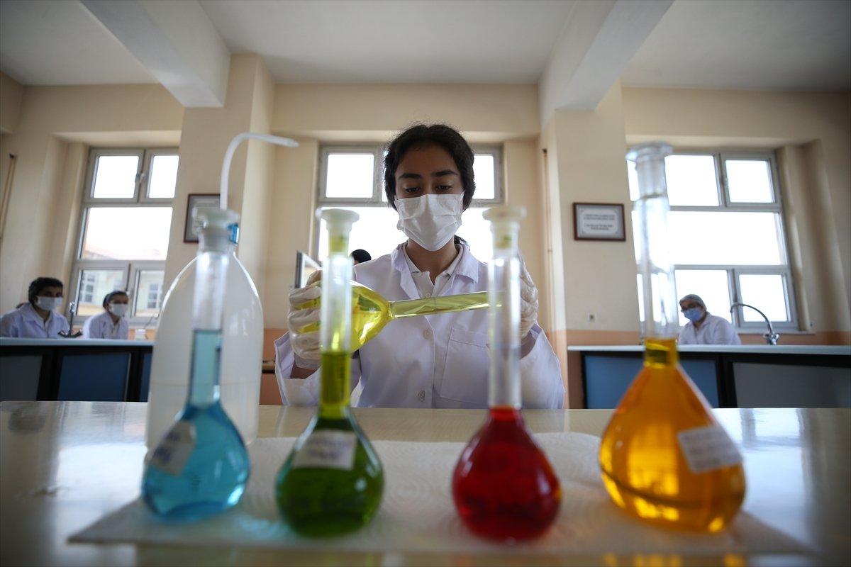 Balıkesir'de lise öğrencileri, gıda güvenliği eğitimi alıyor