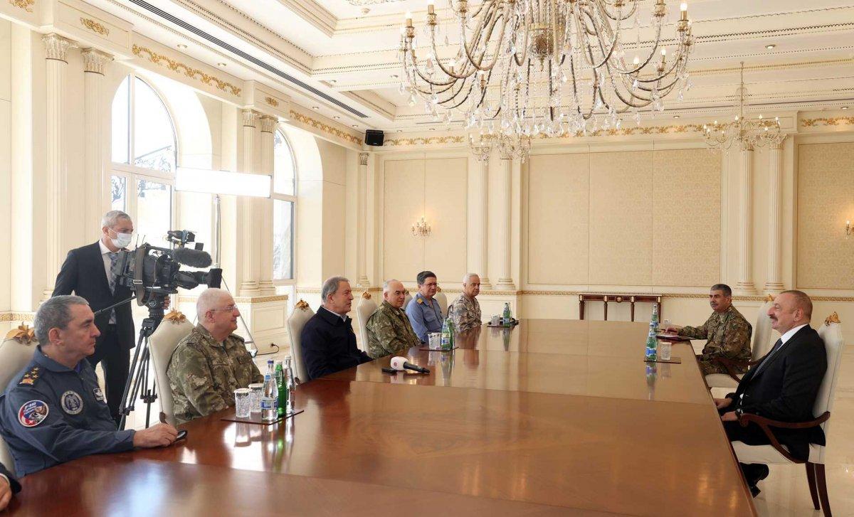 Hulusi Akar ve komuta kademesi, İlham Aliyev ile görüştü