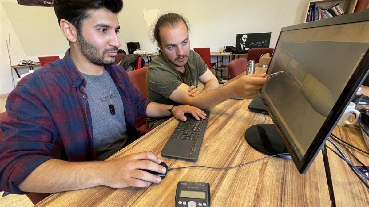 Üniversiteli gençler, ürettikleri roketle ABD'de yarışacak