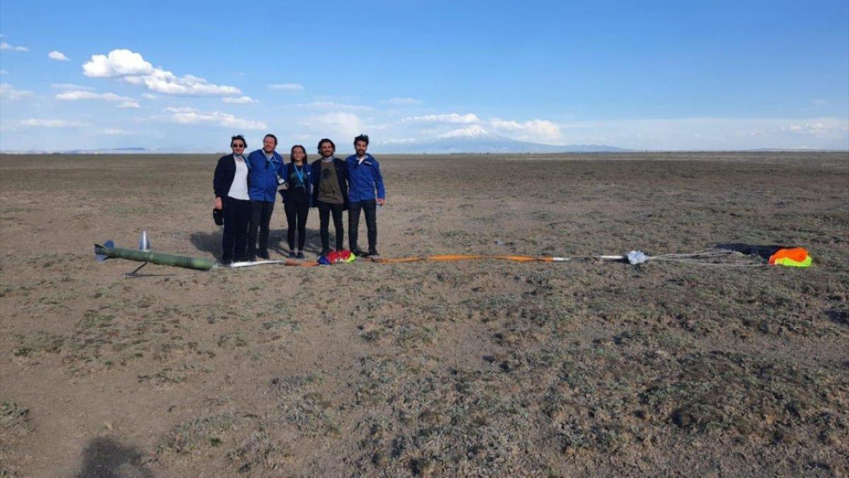 Üniversiteli gençler, ürettikleri roketle ABD'de yarışacak