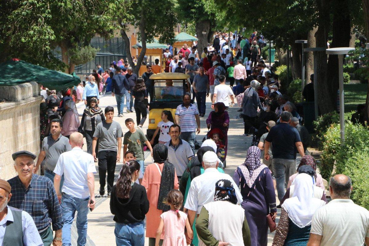 Şanlıurfa'da sıcaklık 40 dereceye çıktı