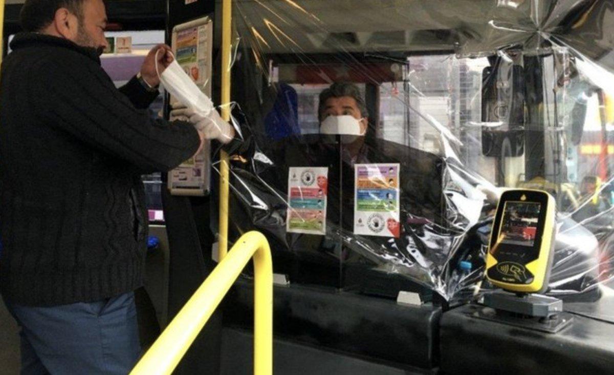 Toplu taşımada maske zorunluluğu kalktı