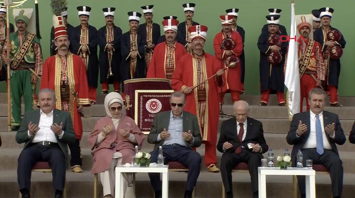 Ali Erbaş, yeni millet bahçesinde Fetih Duası yaptı