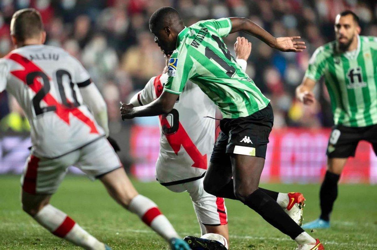 Fenerbahçe, William Carvalho'yu isityor