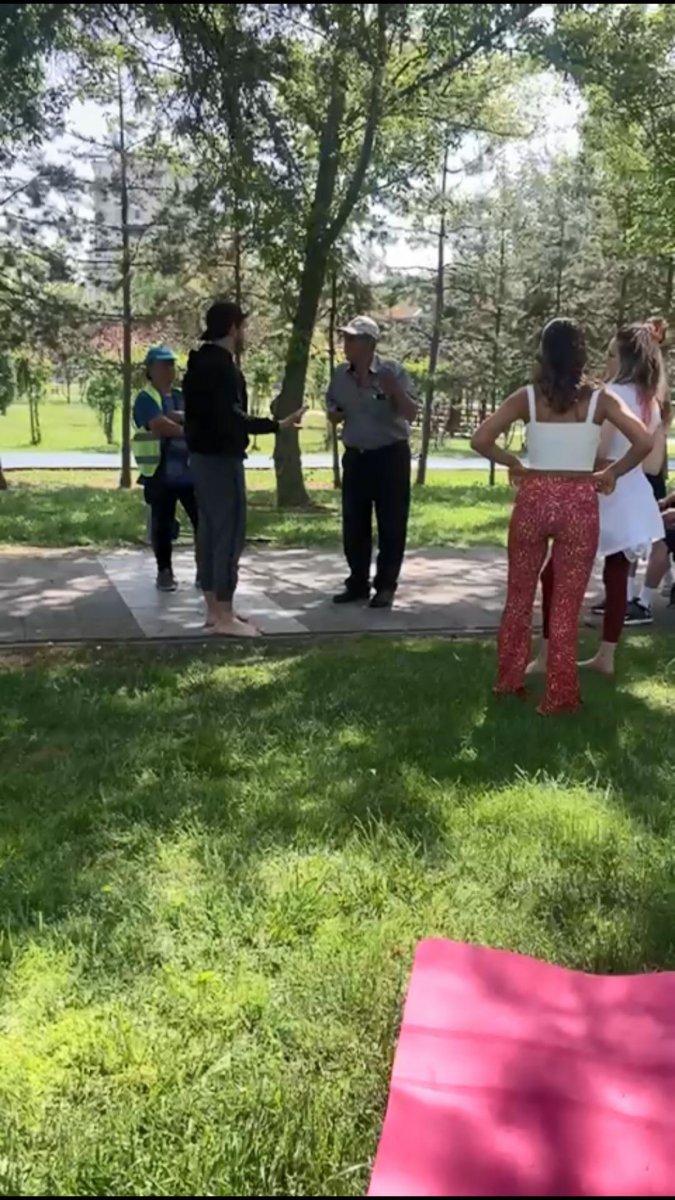 Eskişehir’deki parkta yoga yaptırılmadı