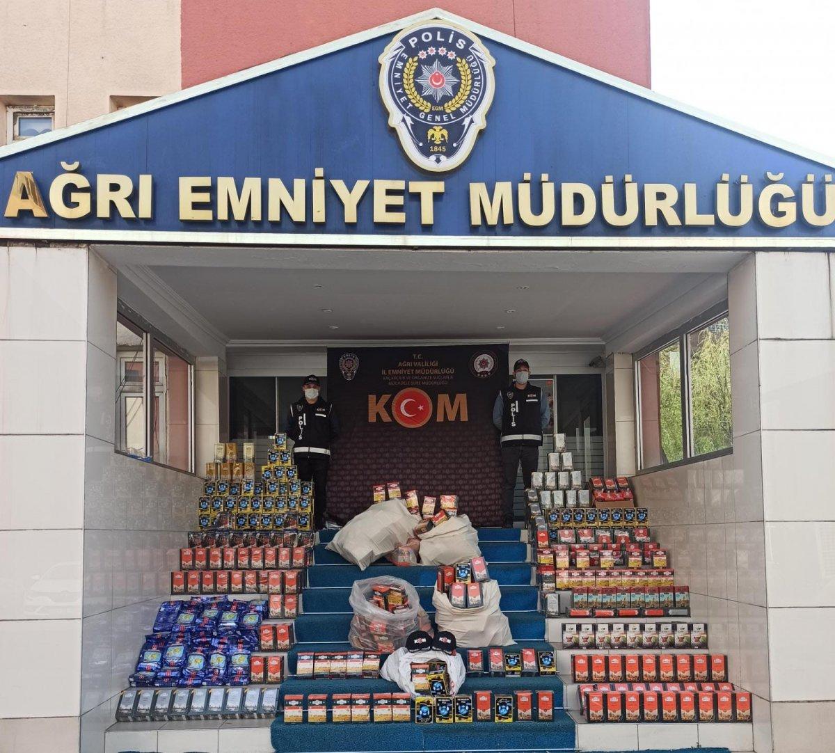 Ağrı polisinden kaçakçılara darbe