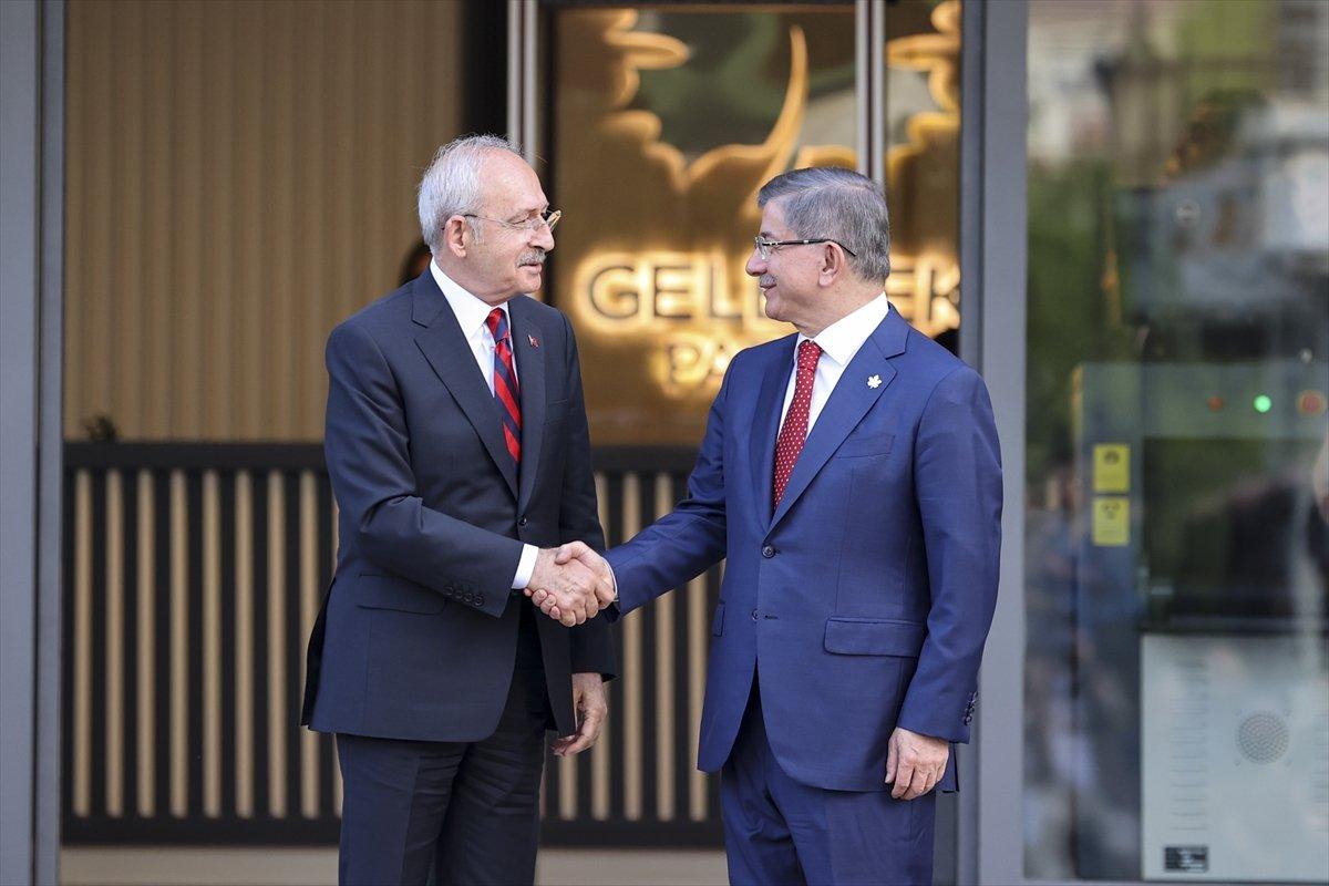 Muhalefetin 6'lı masası Gelecek Partisi Genel Merkezi'de bir araya geldi