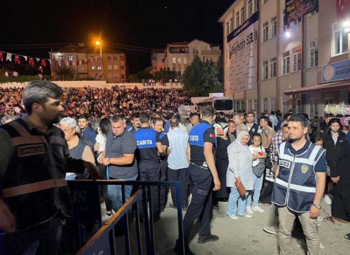 Cengiz Kurtoğlu konserinde silahlı kavga: 1 yaralı