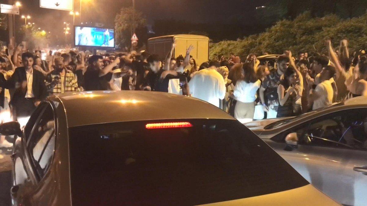 Şişli’de konser sonrası sokakta taşkınlık