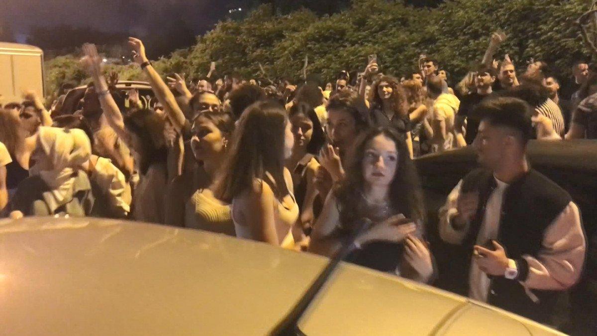 Şişli’de konser sonrası sokakta taşkınlık