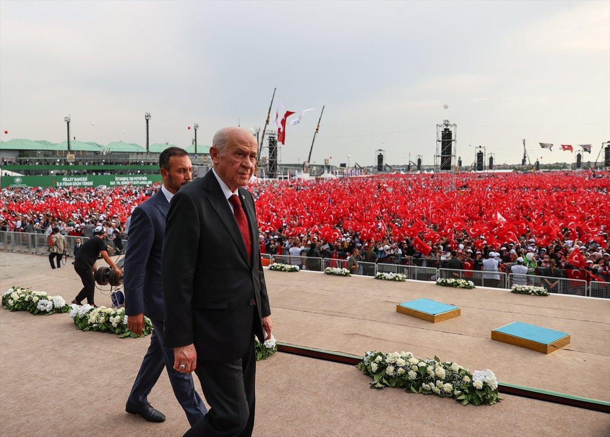 Devlet Bahçeli: Atatürk Havalimanı'nda ihya ve inşa vardır