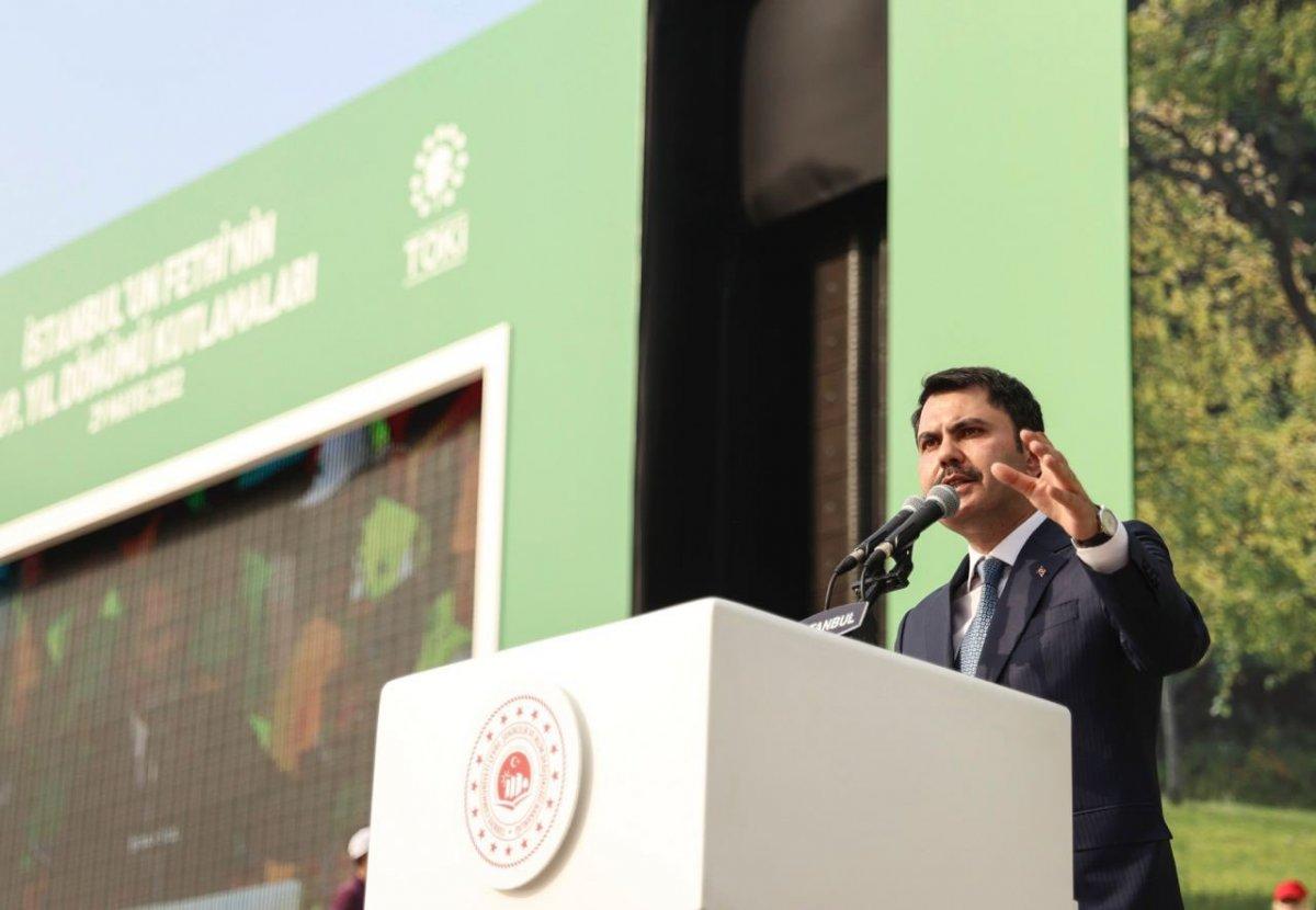 Murat Kurum, Atatürk Havalimanı Millet Bahçesi'ndeki fetih kutlamalarında