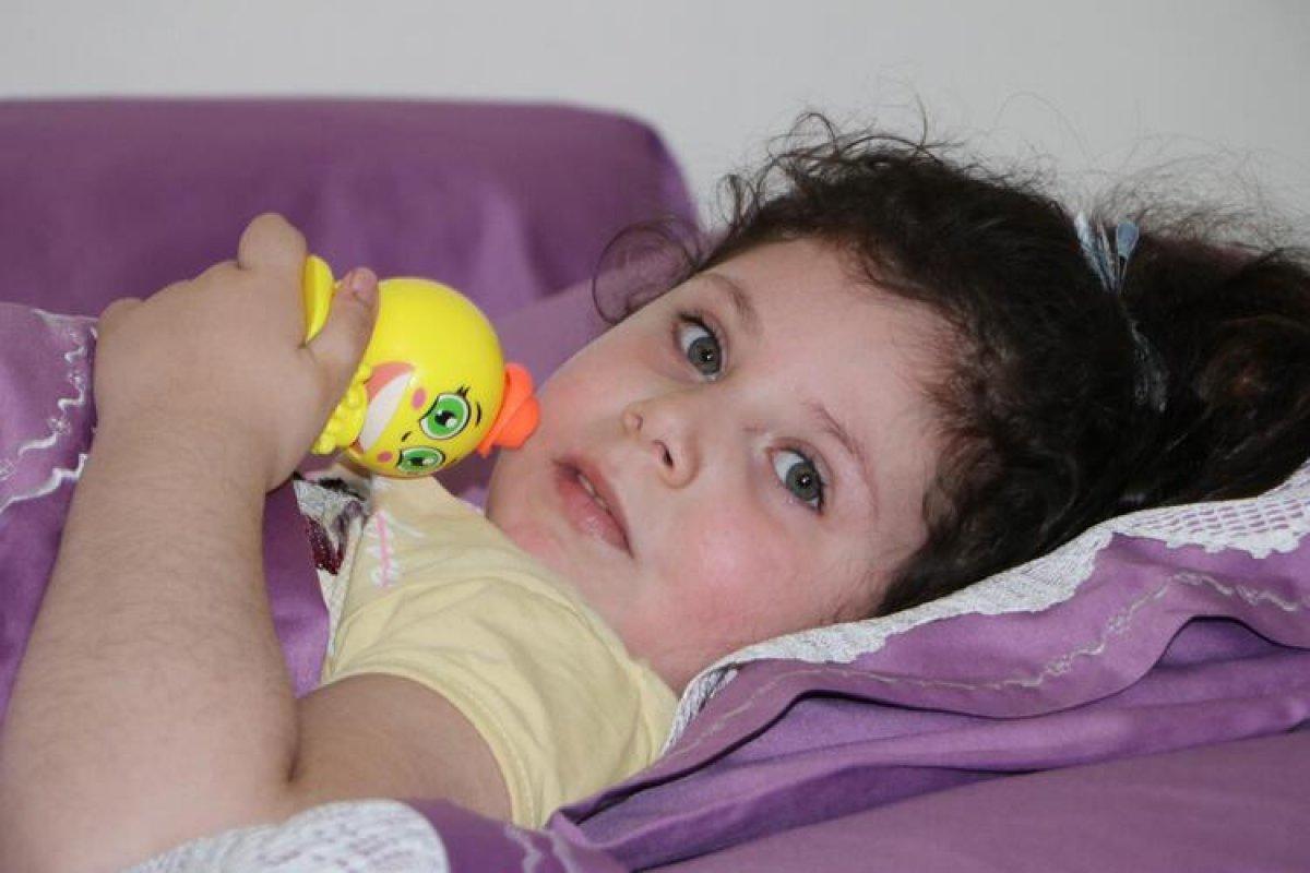 Erzurum'da 6'ncı kattan düşen Azra, olay anını hatırlamıyor