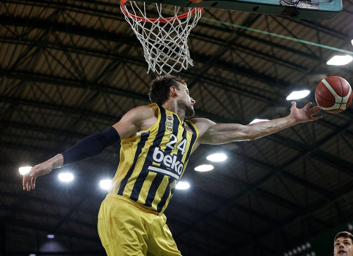 Basketbol Süper Ligi'nde ilk finalist Fenerbahçe