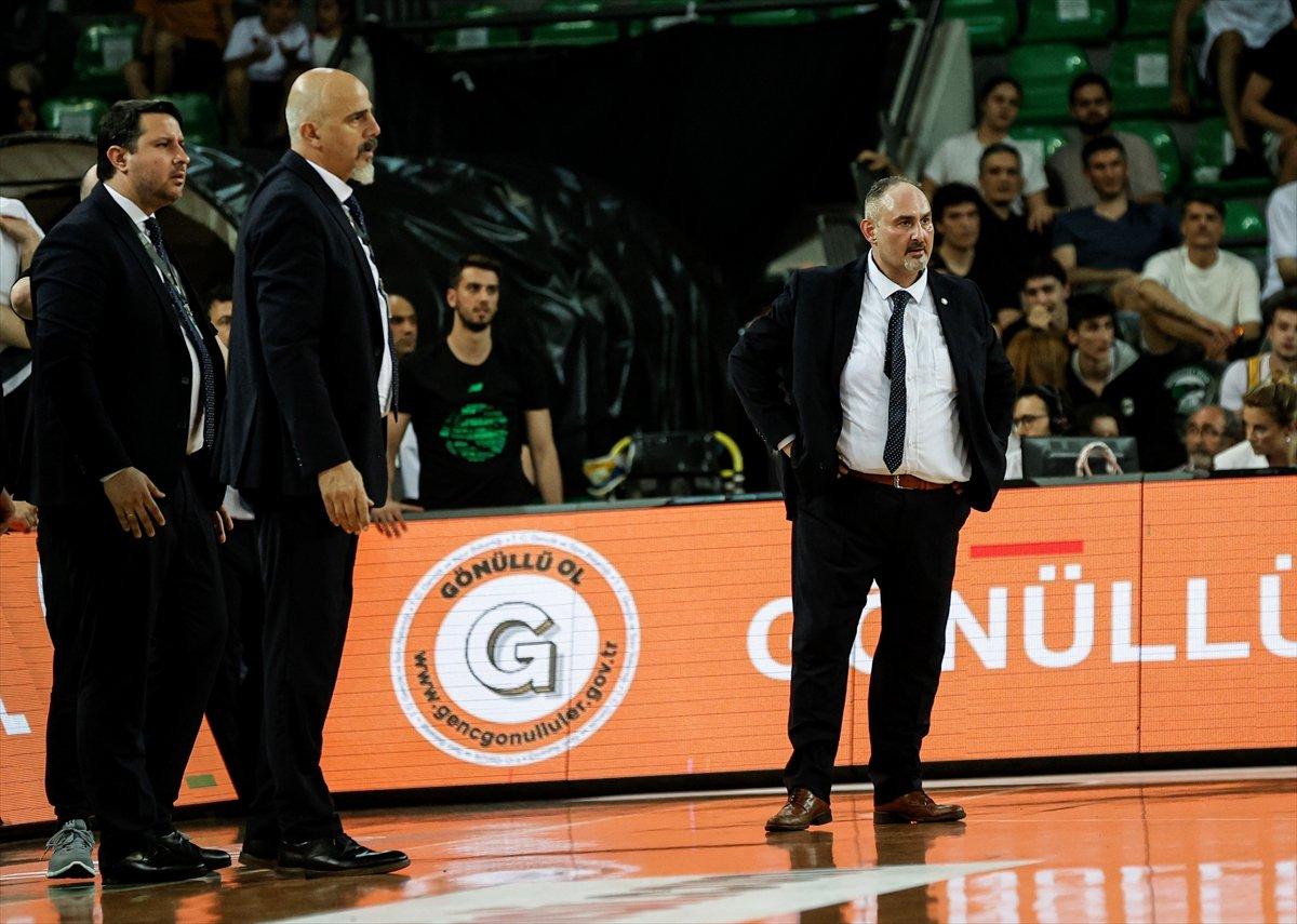 Basketbol Süper Ligi'nde ilk finalist Fenerbahçe