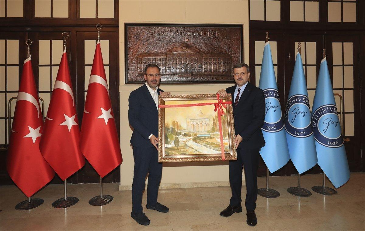 Mehmet Muharrem Kasapoğlu, Gazi Üniversitesi Genç Ofisi'nin açılış törenine katıldı