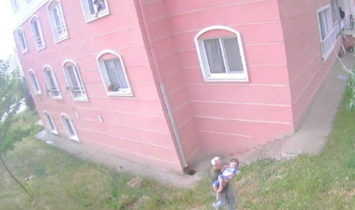 Bursa'da 5'inci kattan düşen çocuk hayati tehlikeyi atlattı