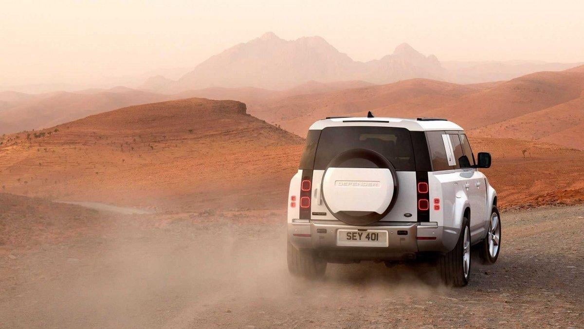 Land Rover Defender 130