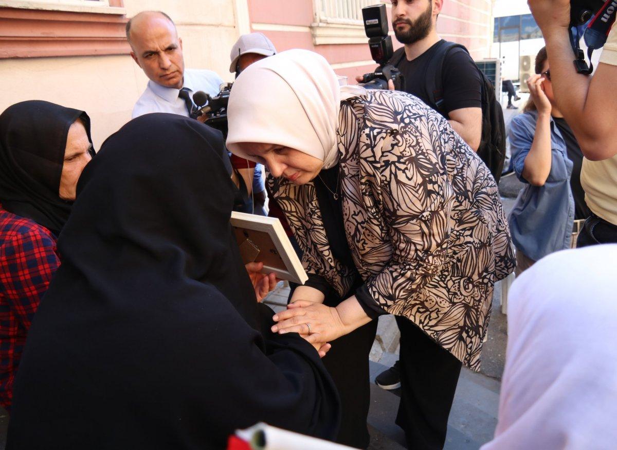 AK Parti Kadın Kolları'ndan Diyarbakır Anneleri'ne destek