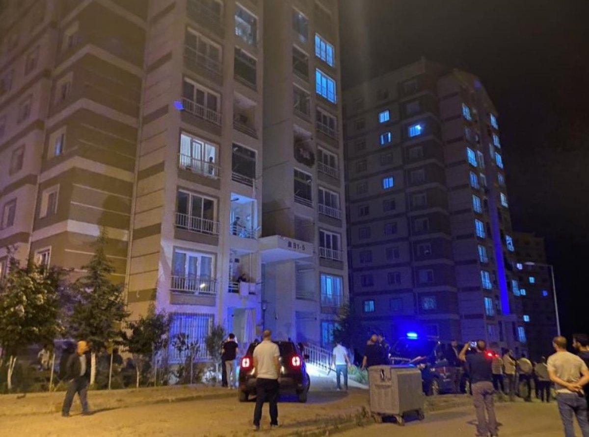 Bursa'da baba dehşeti: 2 oğlunu da bıçakladı