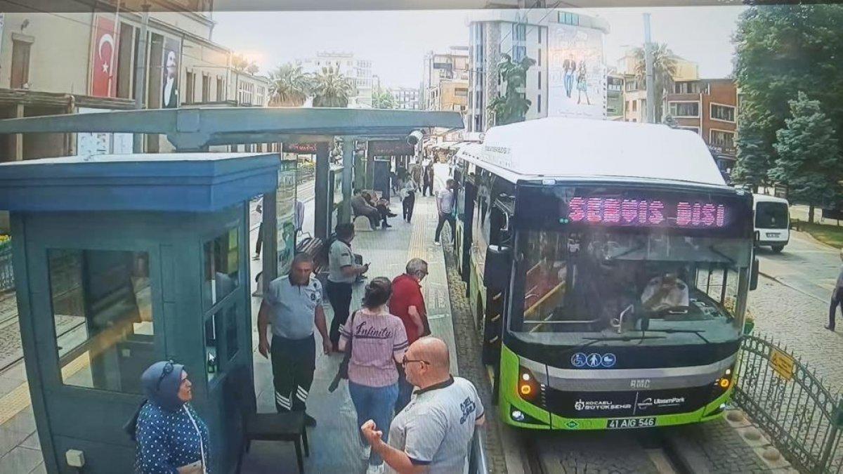 Kocaeli'de iki tramvay çarpıştı