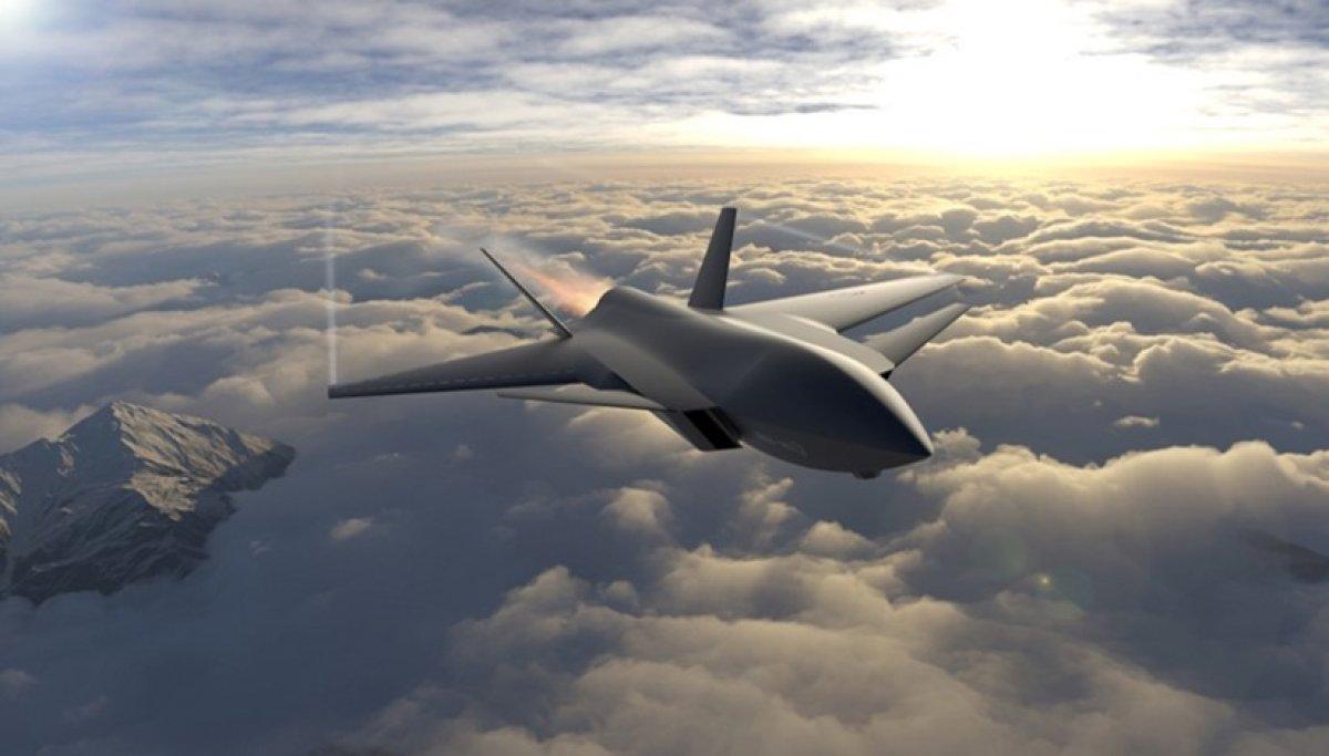 Selçuk Bayraktar, Kızılelma'nın ilk uçuş tarihini açıkladı