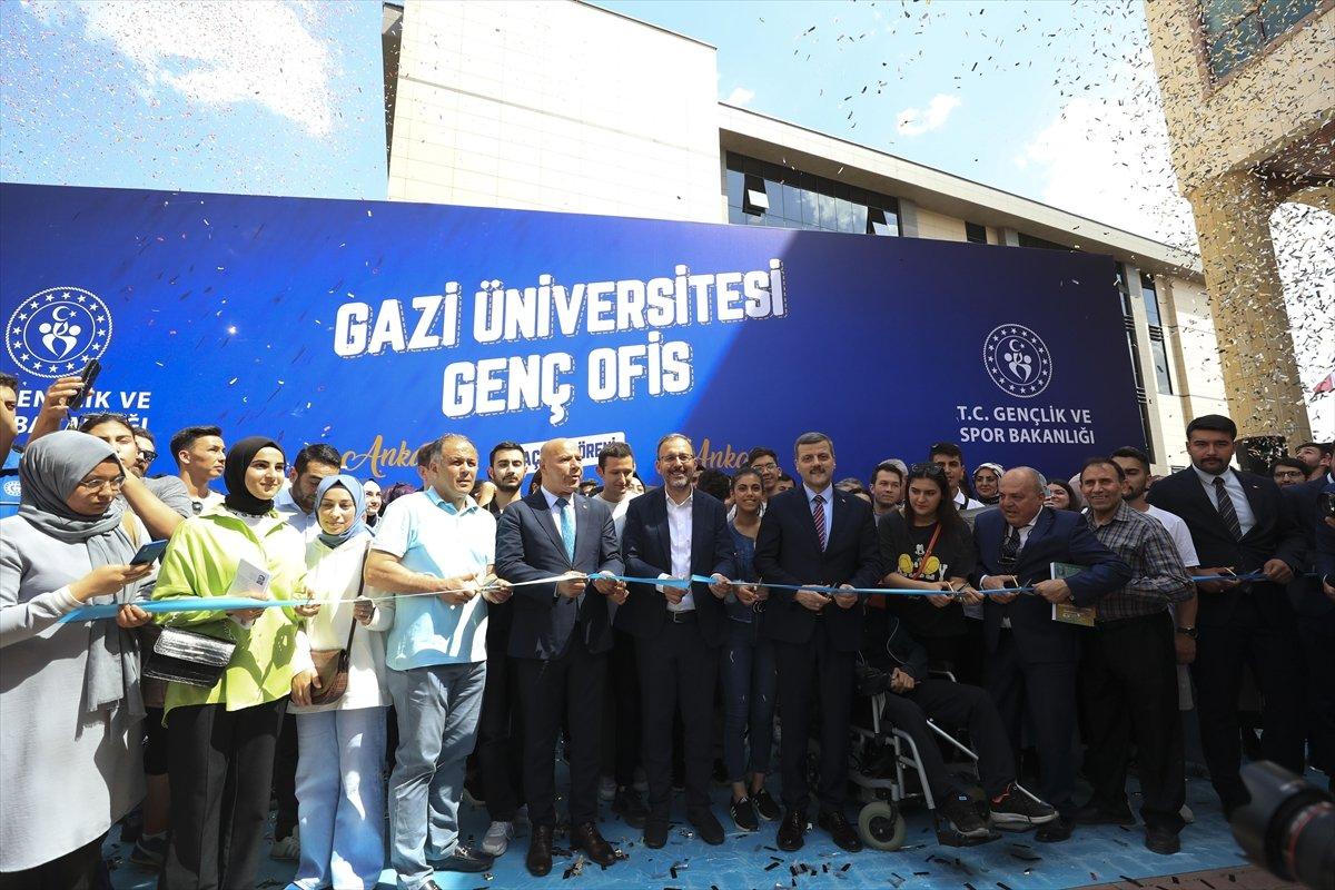 Mehmet Muharrem Kasapoğlu, Gazi Üniversitesi Genç Ofisi'nin açılış törenine katıldı