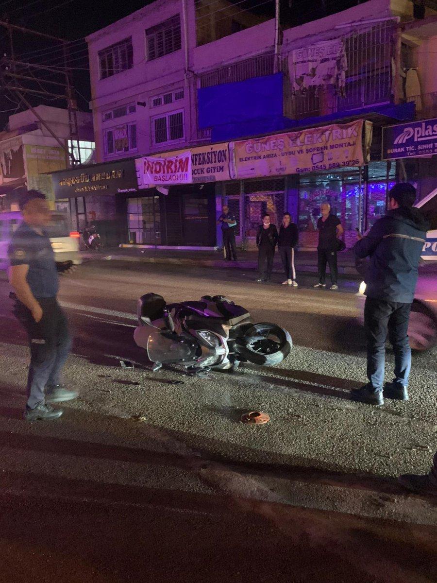 Adana’da yaralı halde otomobili kovaladı