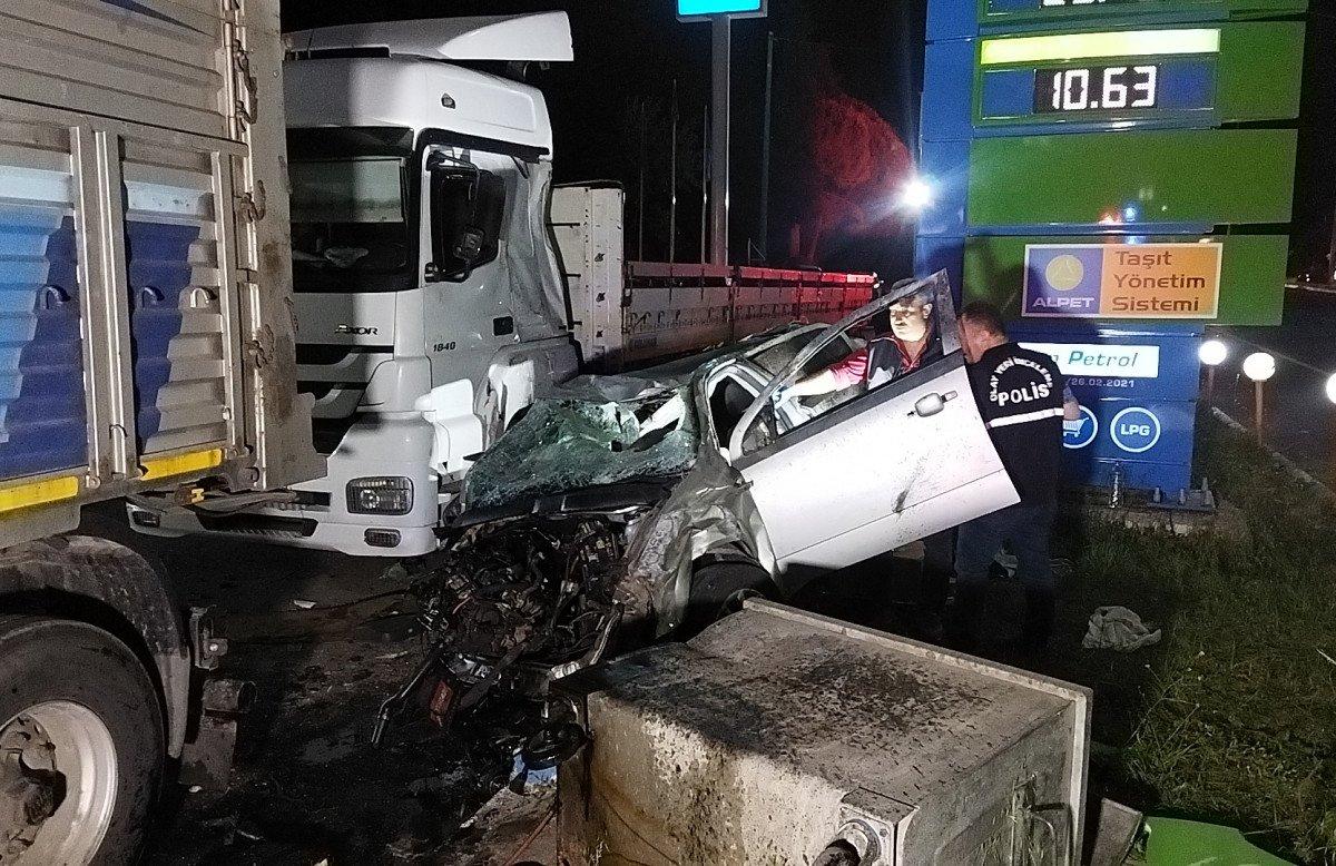 Uşak'ta 2 üniversiteliye çarpan sürücü alkollü çıktı