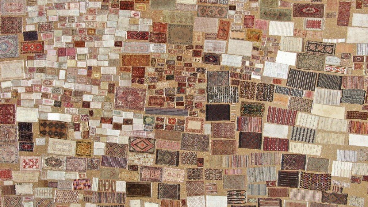 Antalya'da el dokuması halılar, tarlalara serildi