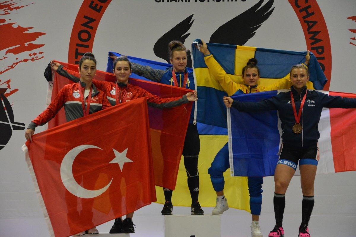 Millilerimizden halterde 1 altın 3 gümüş