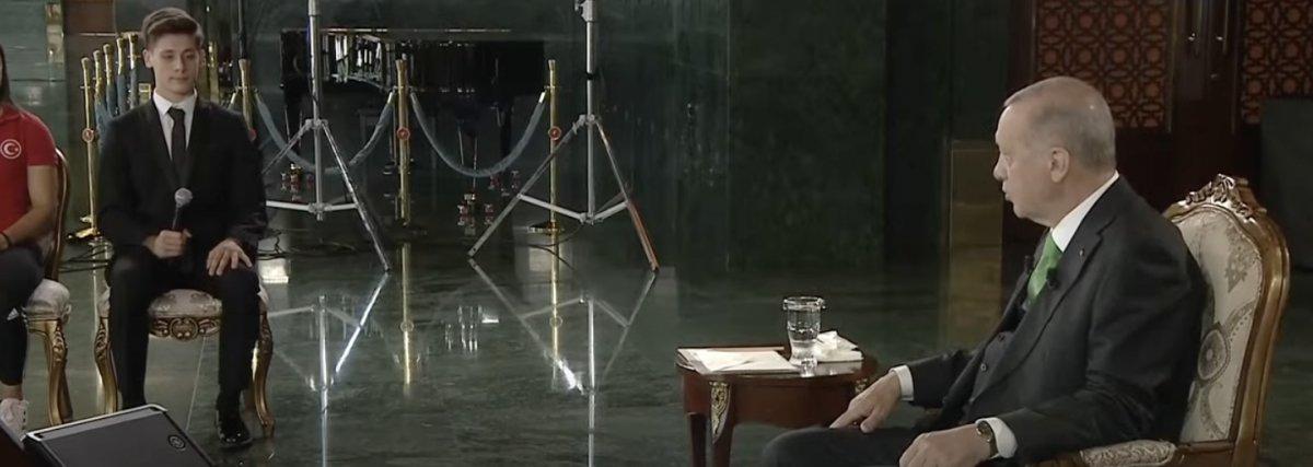 Cumhurbaşkanı Erdoğan araçta sigara içenlere tepkisini anlattı