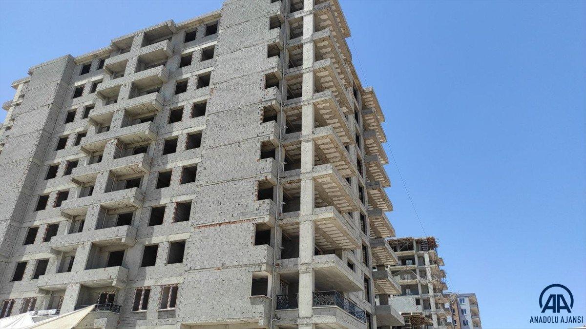 Siirt'te asansör boşluğuna düşen işçi hayatını kaybetti