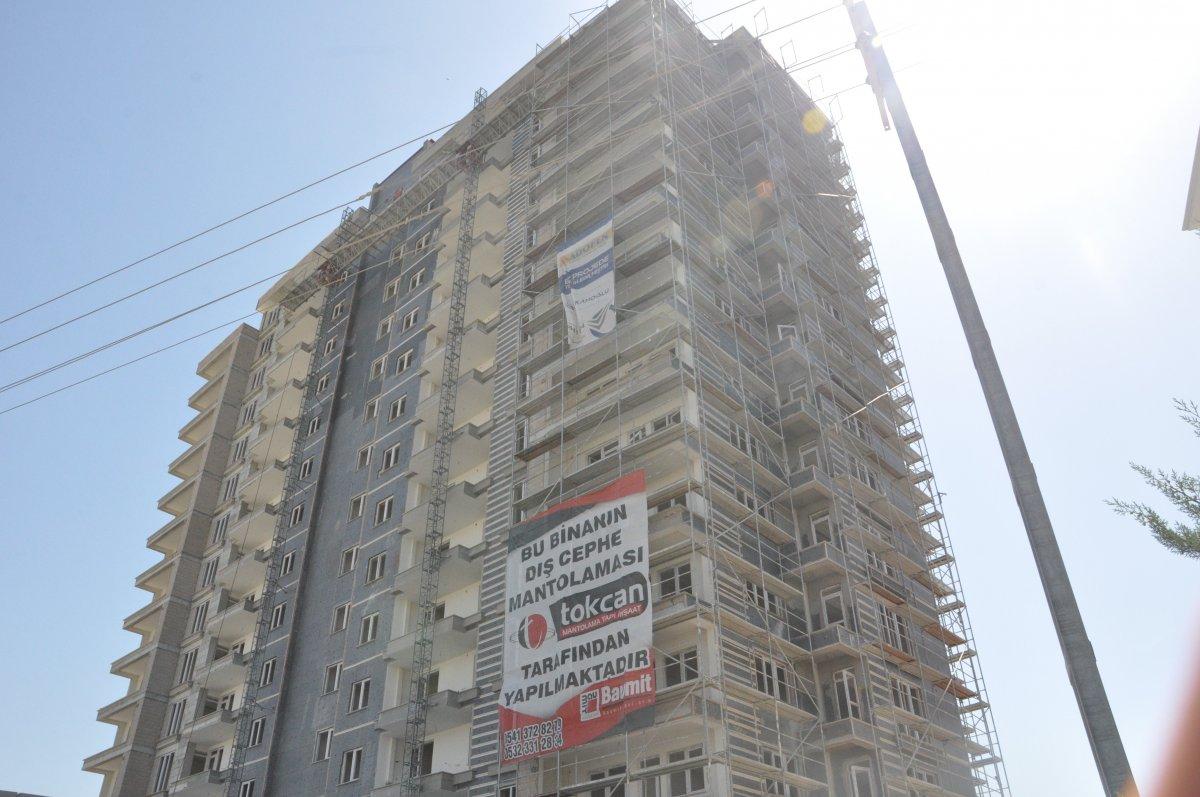 Kastamonu'da 15'inci kattan düşen inşaat işçisi hayatını kaybetti