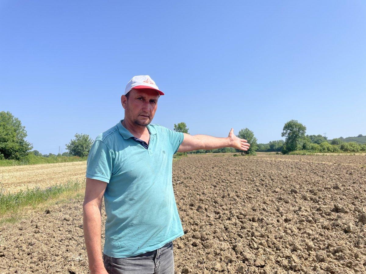 Sakarya'da vanalar çalındı, 10 bin dönüm alandaki tarlalarda ekim yapılamadı