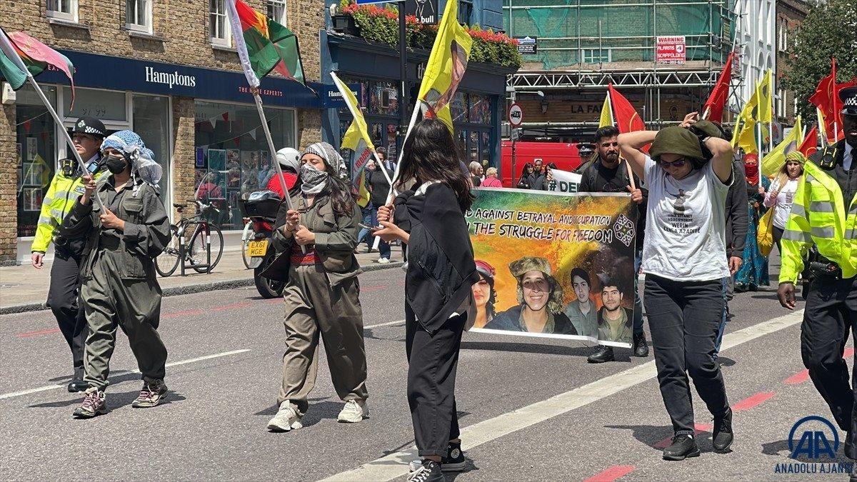 Londra'da PKK yandaşları sokağa çıktı: Polis eşlik etti