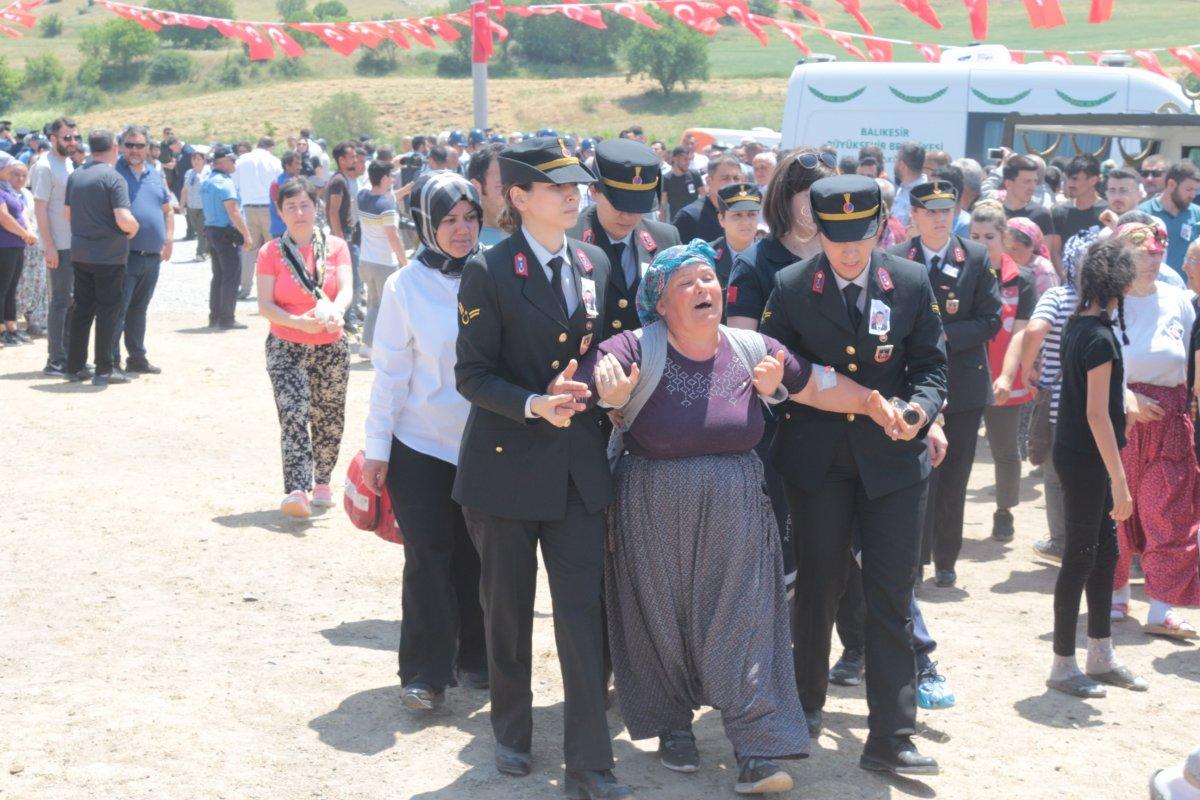 Şehit Uzman Çavuş Özcan'a veda